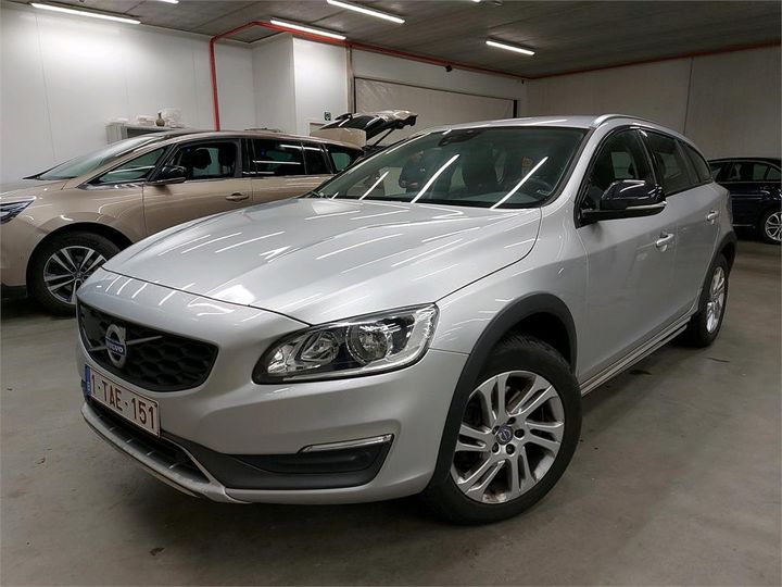 VOLVO V60 CROSS COUNTRY 2016 yv1fzarcdg1020028