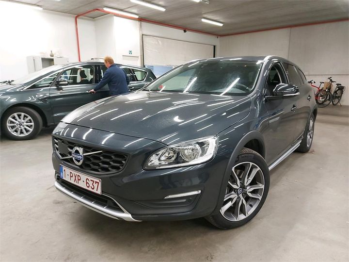 VOLVO V60 CROSS COUNTRY 2016 yv1fzarcdh1028519