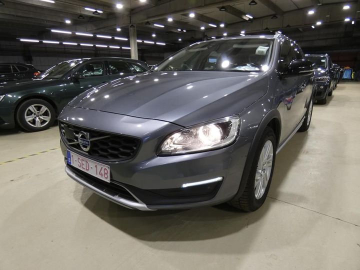 VOLVO V60 CROSS COUNT 2017 yv1fzarcdh1030762