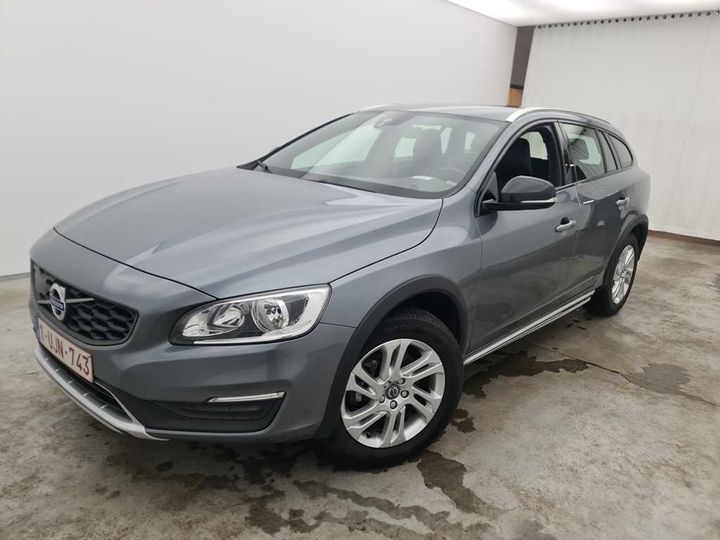 VOLVO V60 CROSS COUNTRY 2018 yv1fzarcdj2043852