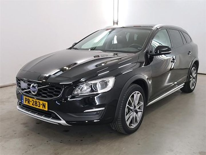 VOLVO V60 CROSS COUNTRY 2017 yv1fzarcdj2044581