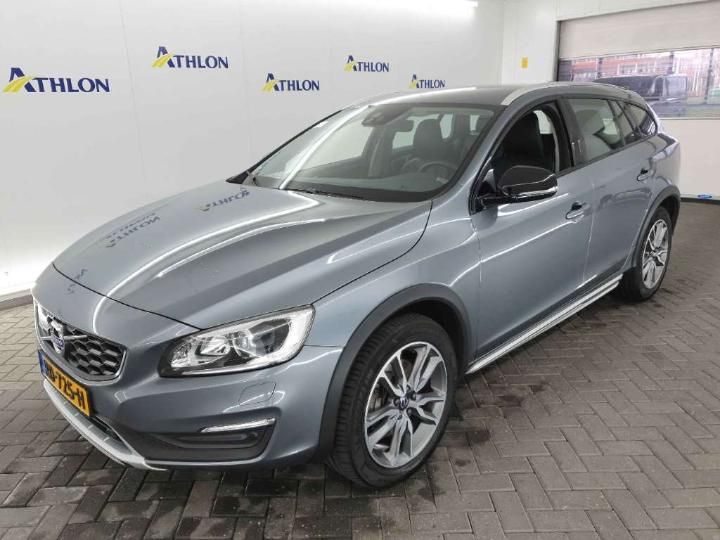 VOLVO V60 CROSS COUNTRY 2017 yv1fzarcdj2047535