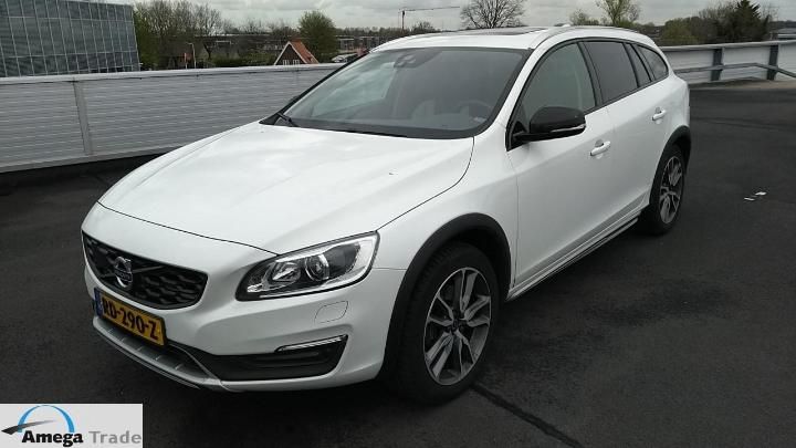 VOLVO V60 CROSS COUNTRY 2017 yv1fzarcdj2047569