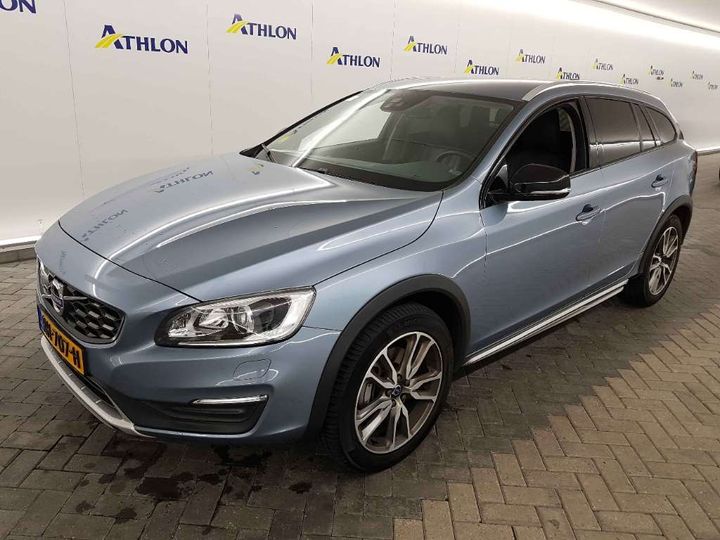 VOLVO V60 CROSS COUNTRY 2017 yv1fzarcdj2048006