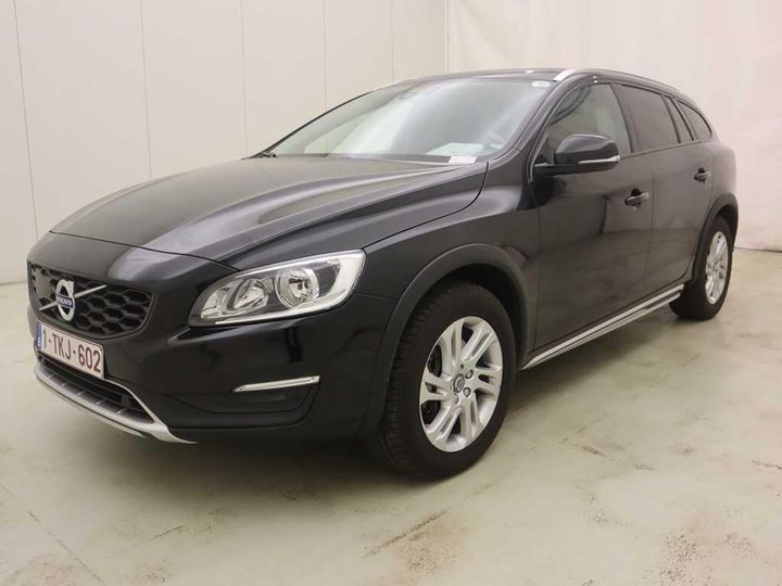 VOLVO V60 2017 yv1fzarcdj2048840