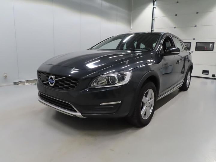 VOLVO V60 CROSS COUNT 2018 yv1fzarcdj2049331