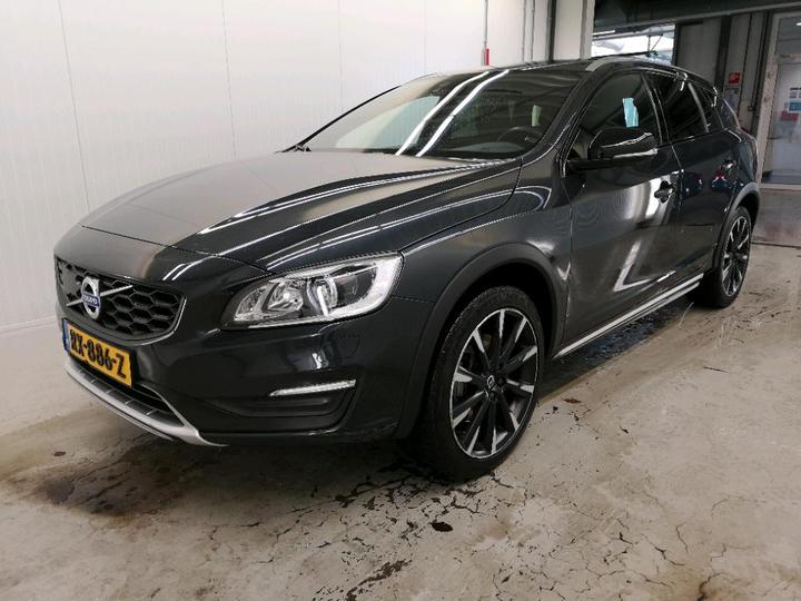 VOLVO V60 2018 yv1fzarcdj2049352