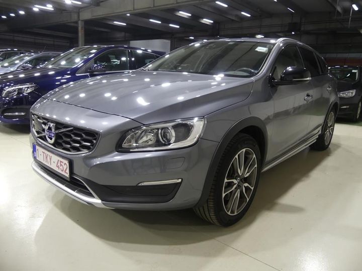 VOLVO V60 CROSS COUNT 2017 yv1fzarcdj2049404