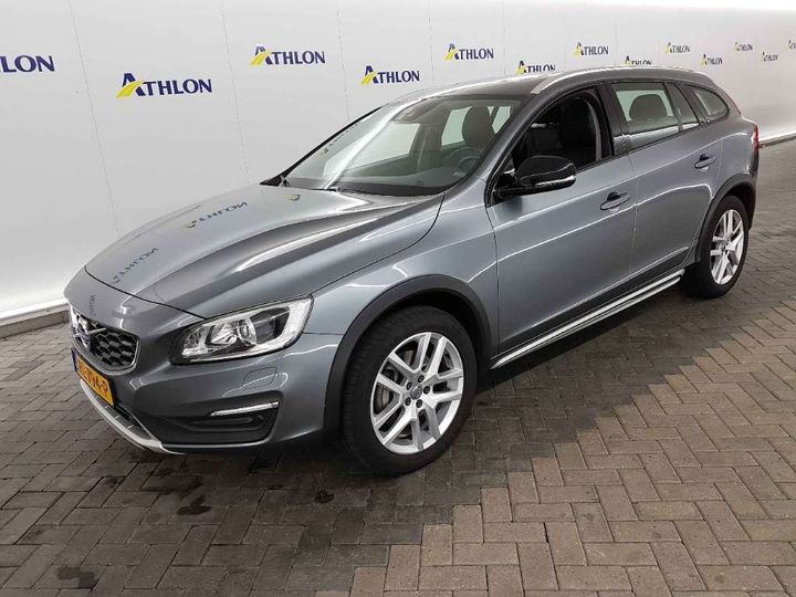 VOLVO V60 CROSS COUNTRY 2018 yv1fzarcdj2049898