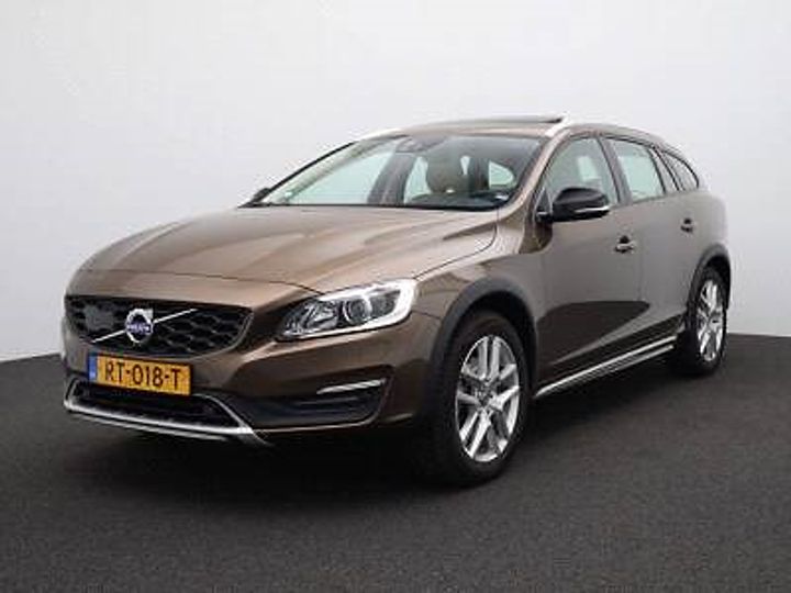 VOLVO V60 CROSS COUNTRY 2018 yv1fzarcdj2050505