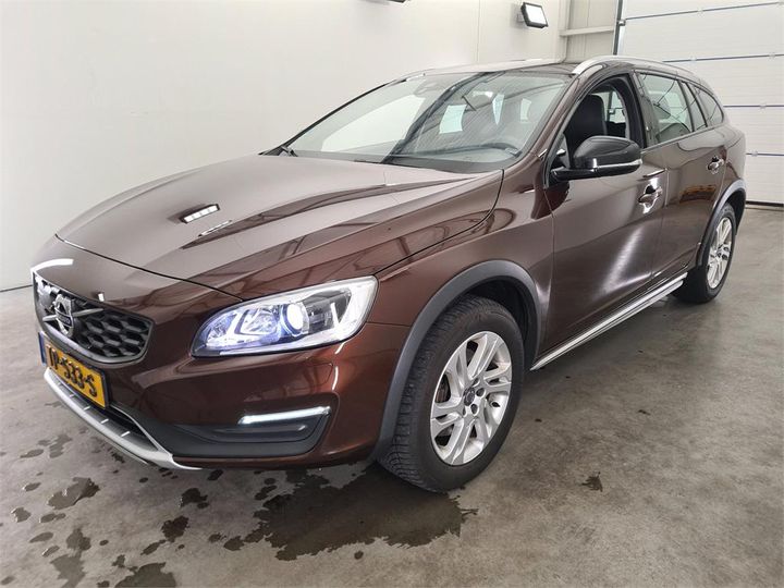 VOLVO V60 2018 yv1fzarcdj2050787