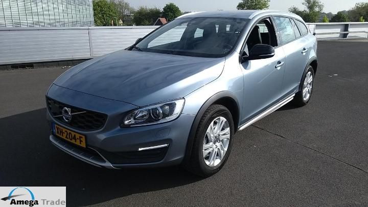 VOLVO V60 CROSS COUNTRY 2019 yv1fzarcdj2056657