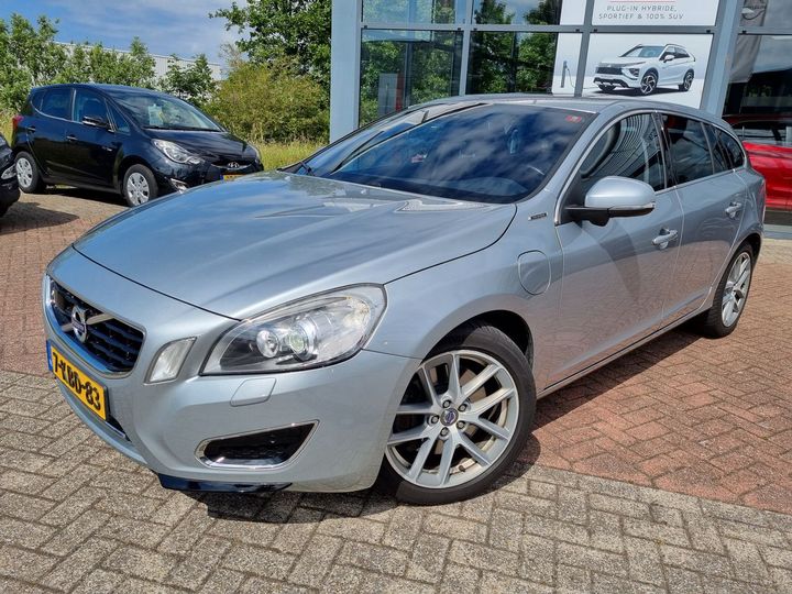 VOLVO V60 2013 yv1gwaa50d1130207