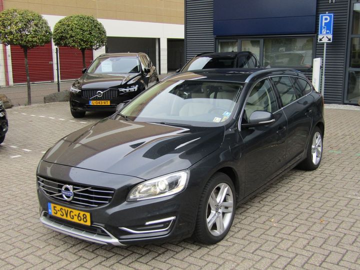 VOLVO V60 2013 yv1gwaa50e1185301