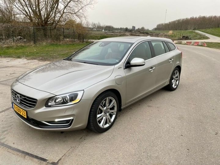 VOLVO V60 2014 yv1gwaa50f1221876