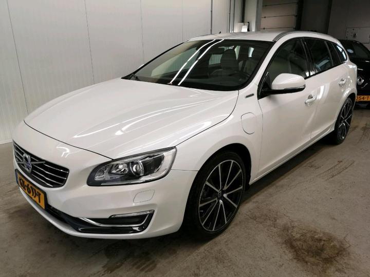 VOLVO V60 2015 yv1gwbnh0g1296577