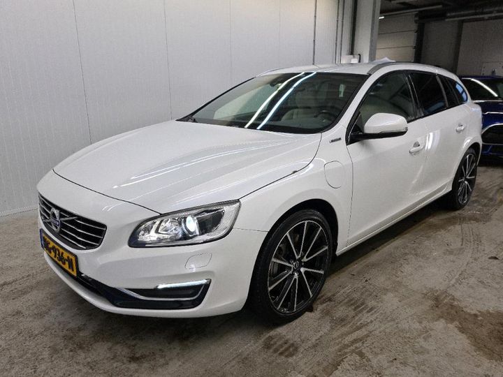 VOLVO V60 2015 yv1gwbnh0g1296582