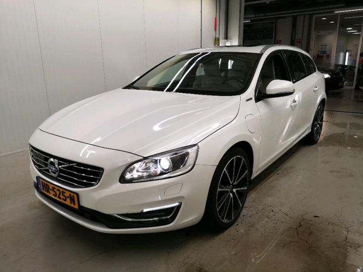 VOLVO V60 2015 yv1gwbnh0g1300217