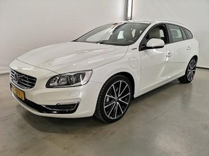 VOLVO V60 2015 yv1gwbnh0g1302437