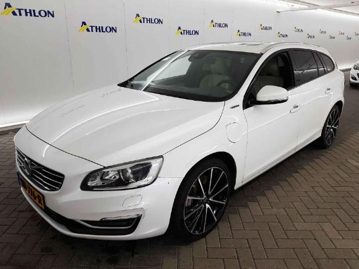 VOLVO V60 2015 yv1gwbnh0g1304769