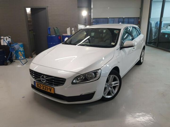 VOLVO V60 2016 yv1gwbnh0h1352674