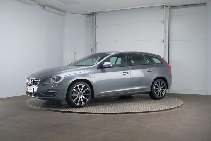 VOLVO V60 2016 yv1gwbnh0h1352959