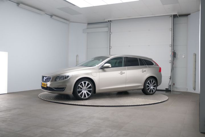 VOLVO V60 2015 yv1gwdch0g1299723