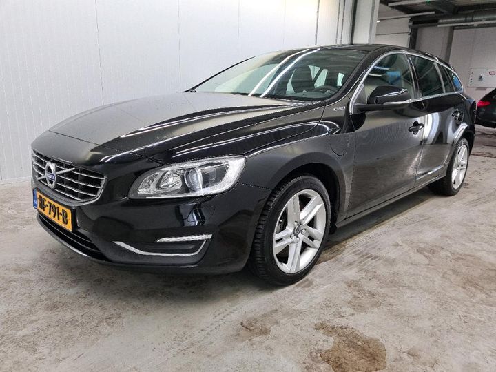 VOLVO V60 2015 yv1gwdch0g1300611