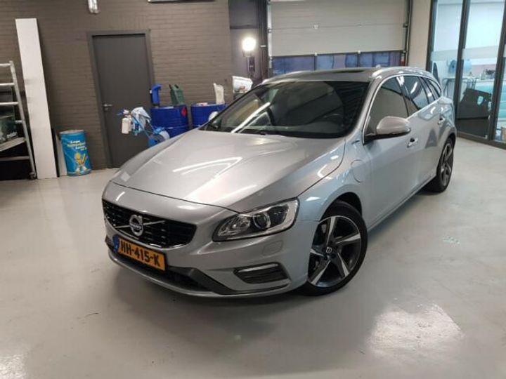 VOLVO V60 2015 yv1gwdch0g1304465