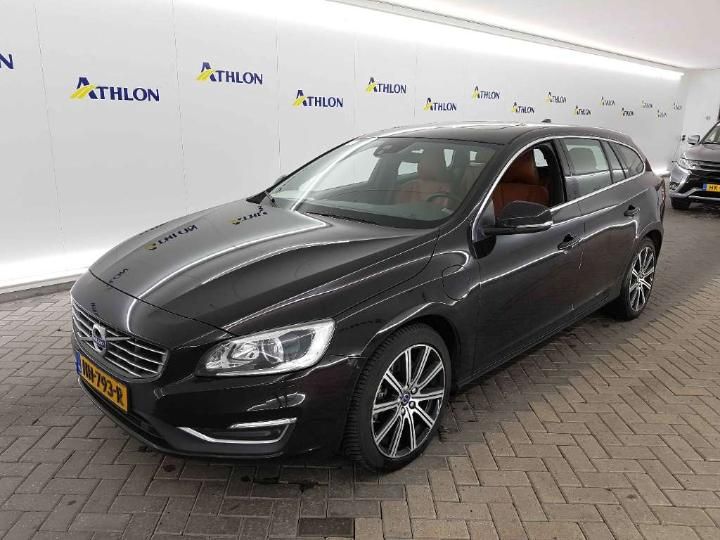 VOLVO V60 2015 yv1gwdch0g1304805