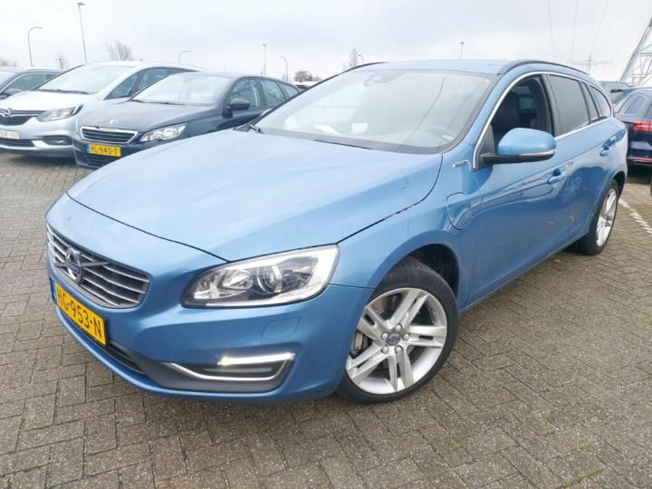 VOLVO V60 2015 yv1gwdch0g1305359