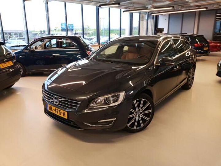 VOLVO V60 2015 yv1gwdch0g1309042