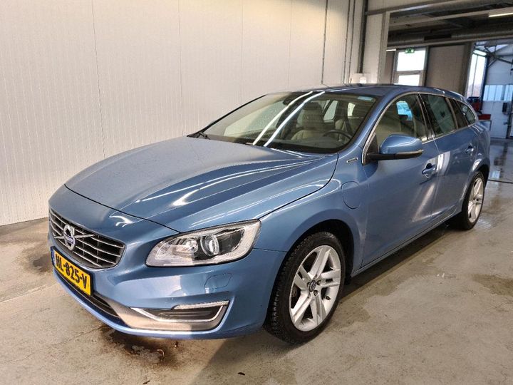 VOLVO V60 2015 yv1gwdch0g1309324