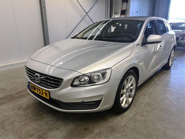 VOLVO V60 2015 yv1gwdch0g1310655