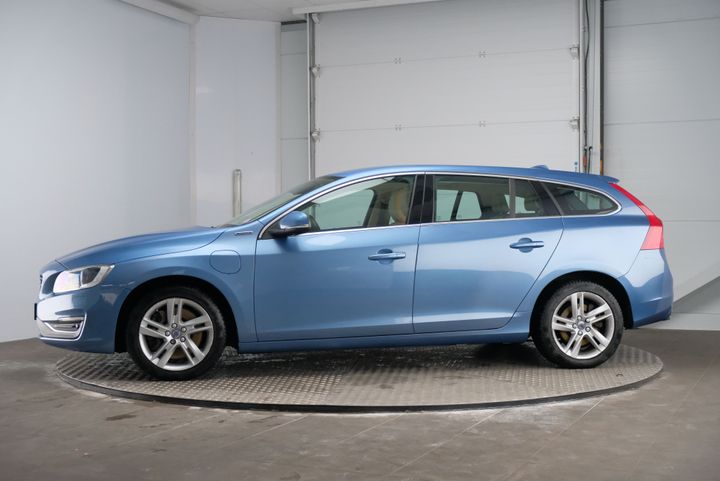 VOLVO V60 2015 yv1gwdch0g1310749