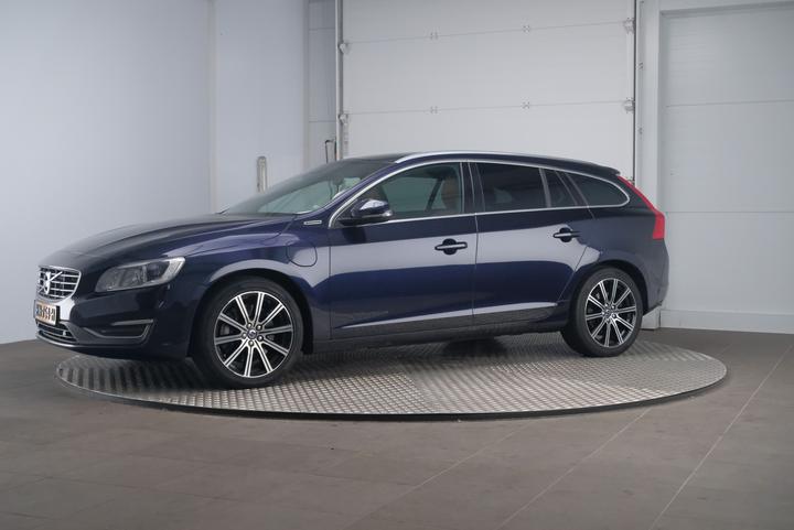 VOLVO V60 2015 yv1gwdch0g1311060