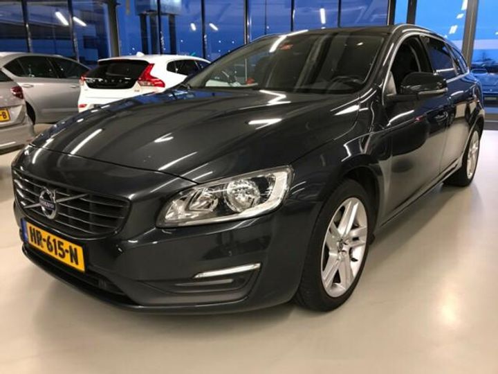 VOLVO V60 2015 yv1gwdch0g1313130