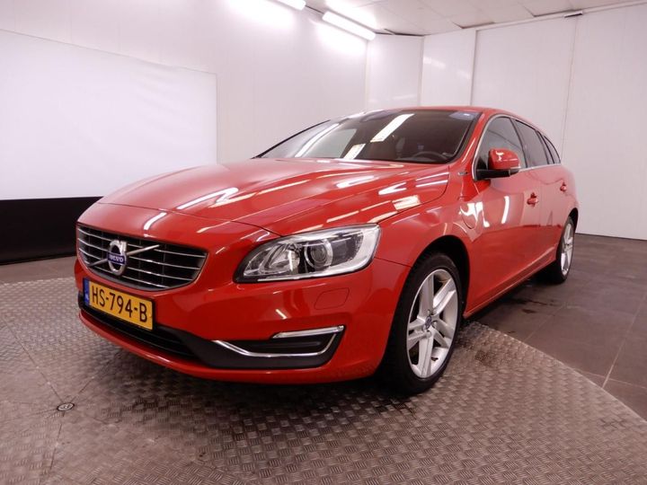 VOLVO V60 2015 yv1gwdch0g1313414