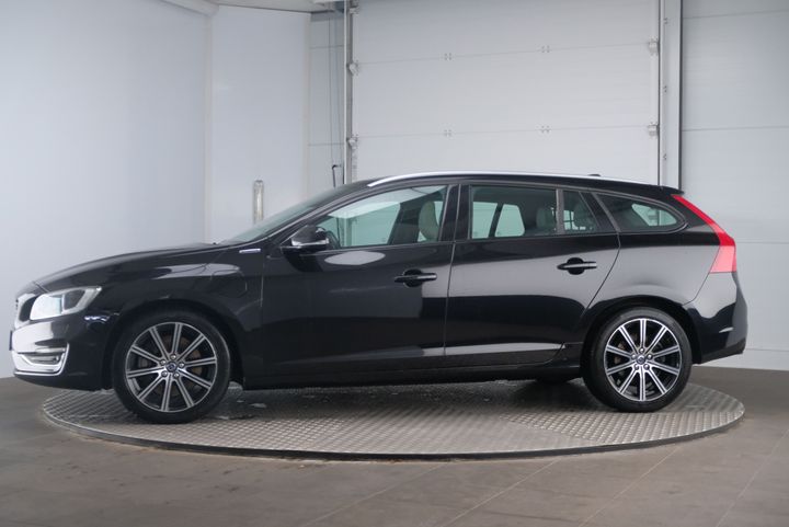 VOLVO V60 2016 yv1gwdch0h1338277