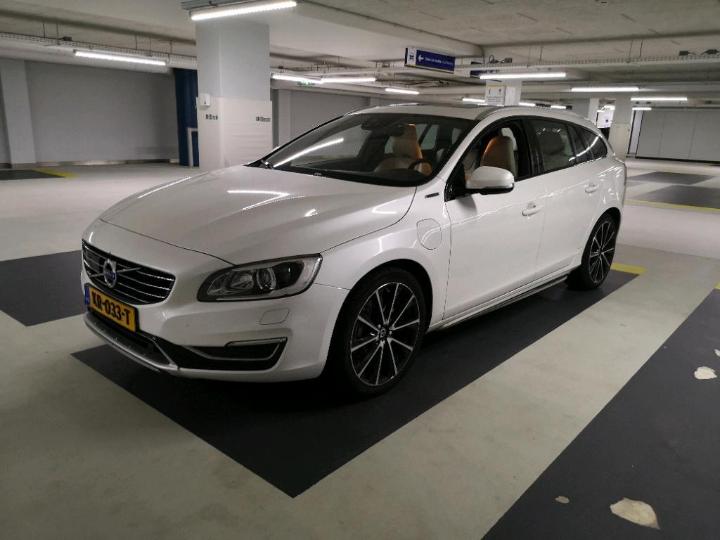 VOLVO V60 2016 yv1gwdch0h1348546