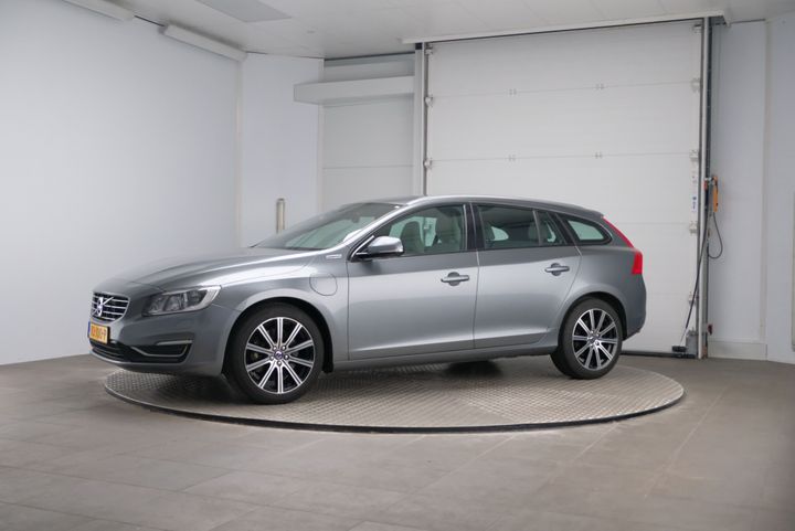 VOLVO V60 2016 yv1gwdch0h1356249