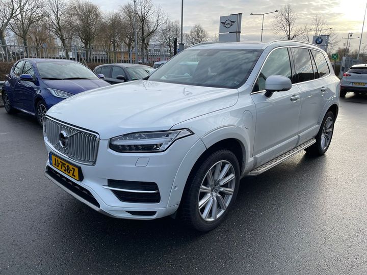 VOLVO XC90 2016 yv1lfbabdg1082627