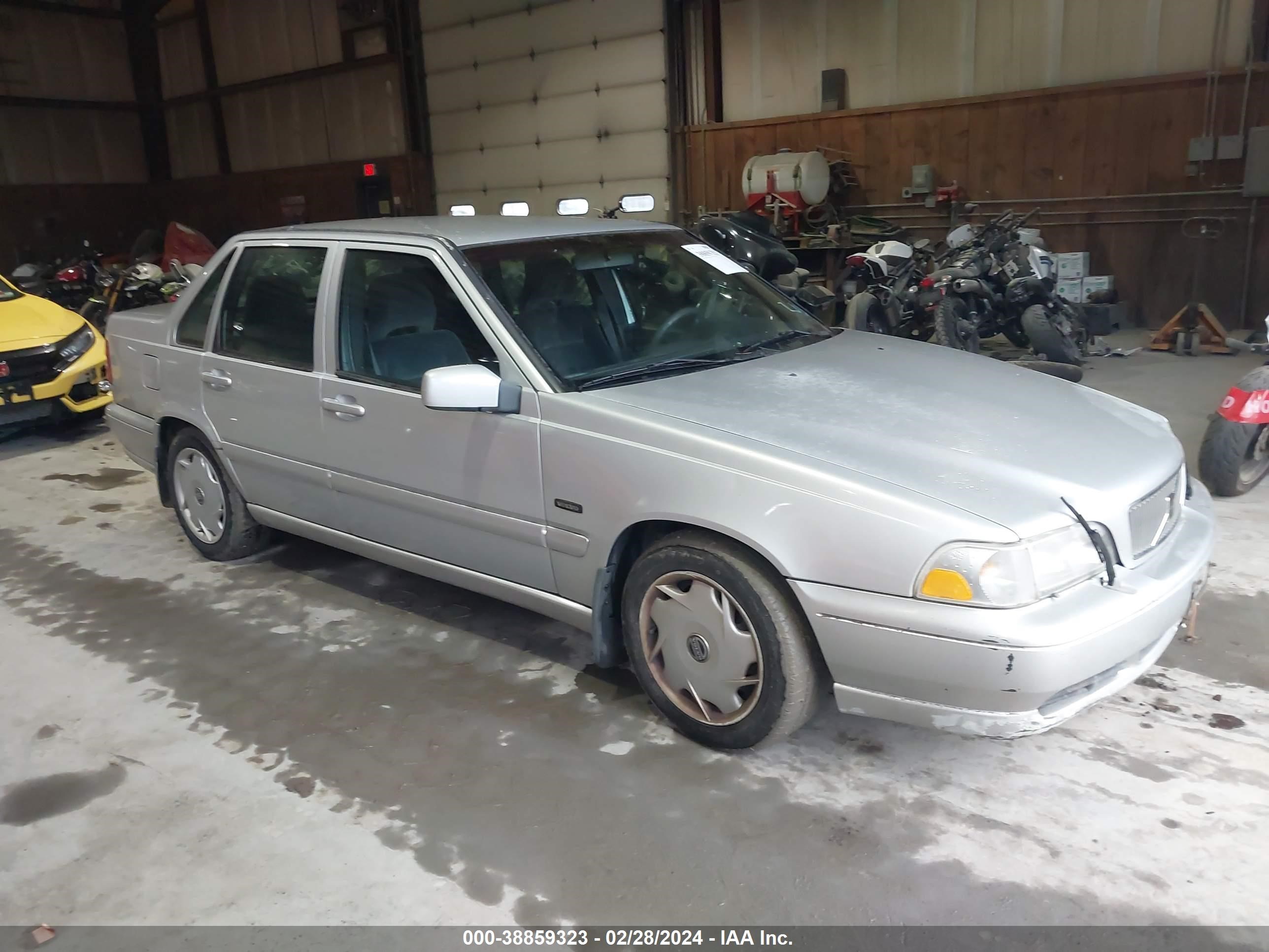 VOLVO S70 1998 yv1ls5579w1538400