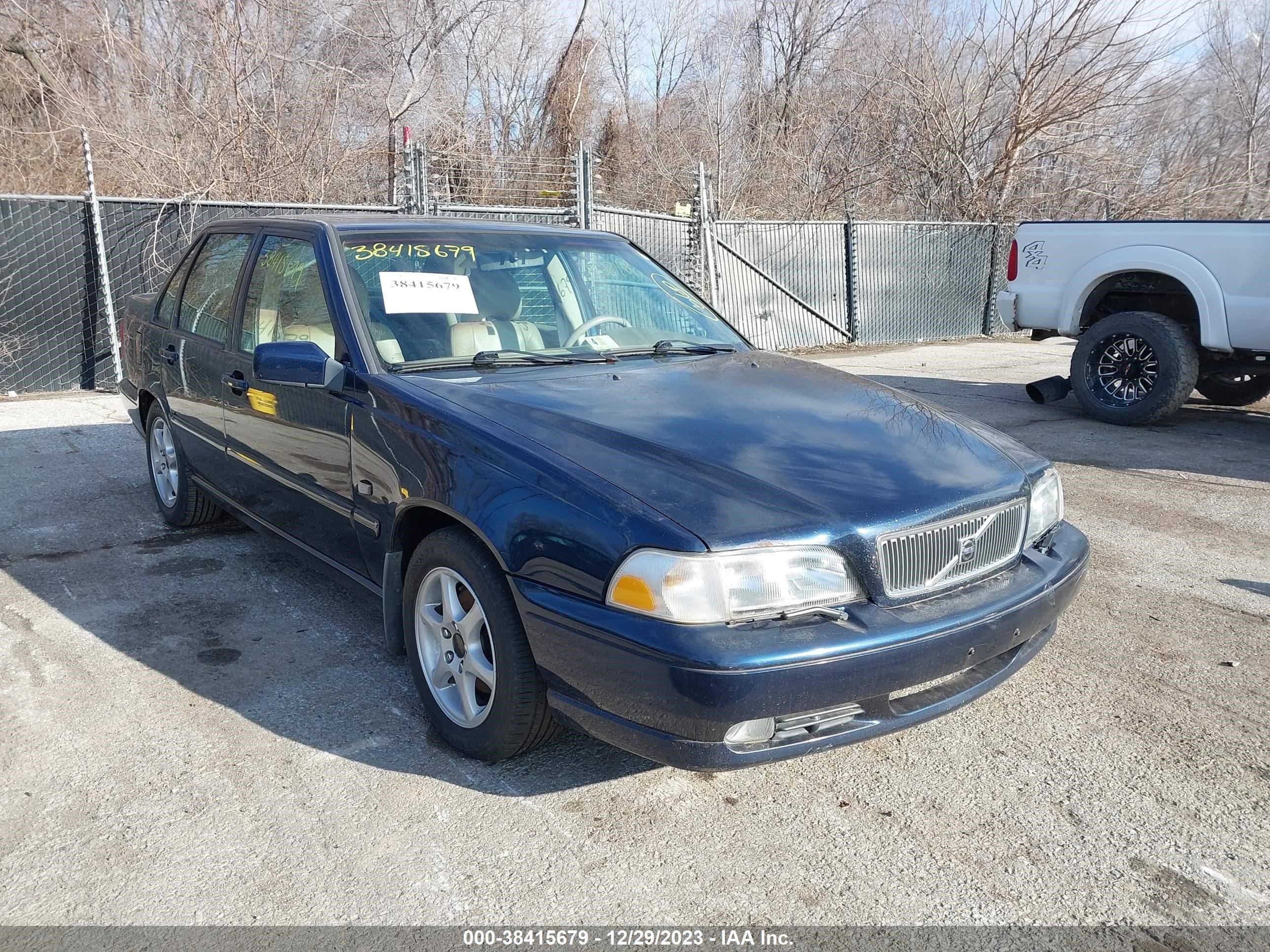 VOLVO S70 2000 yv1ls56d2y2636962