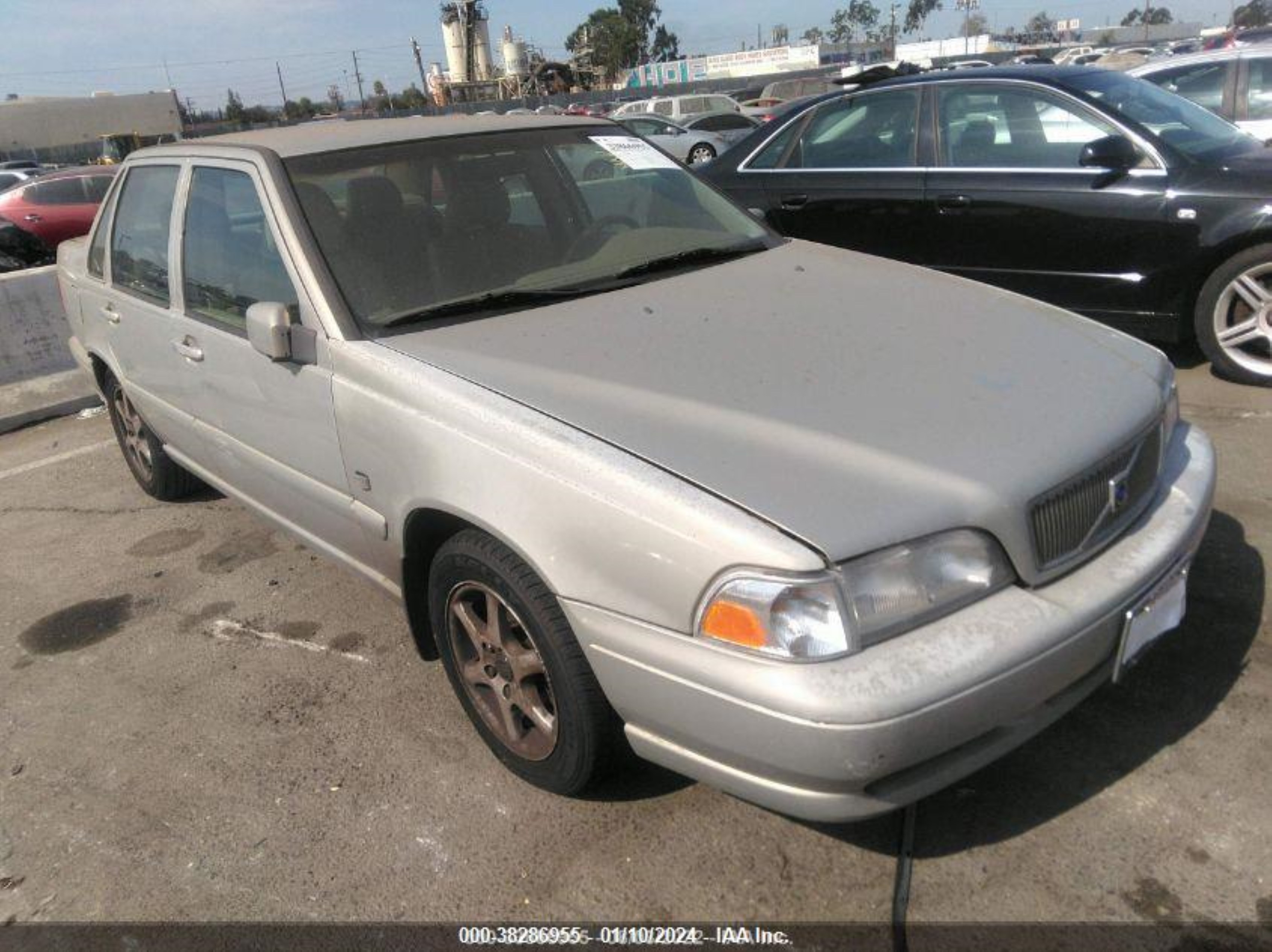 VOLVO S70 2000 yv1ls61j4y2667584