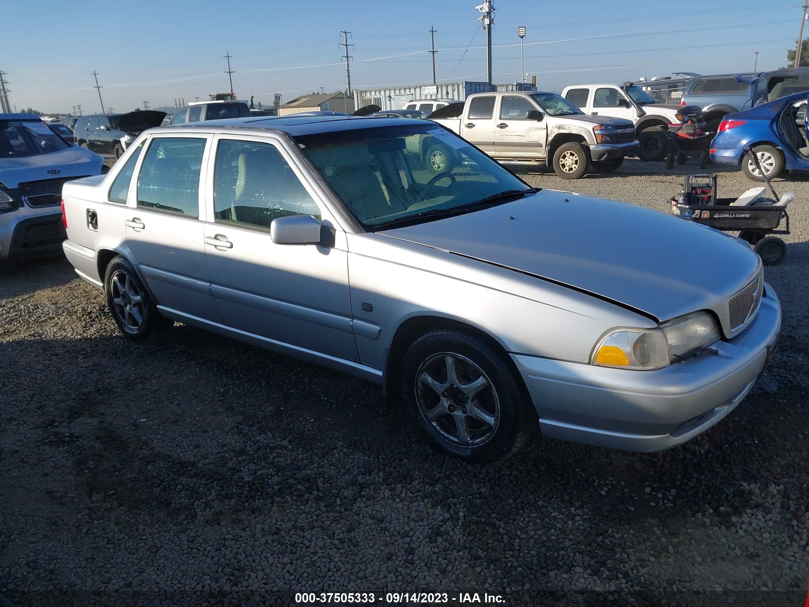 VOLVO S70 2000 yv1ls61j7y2664534