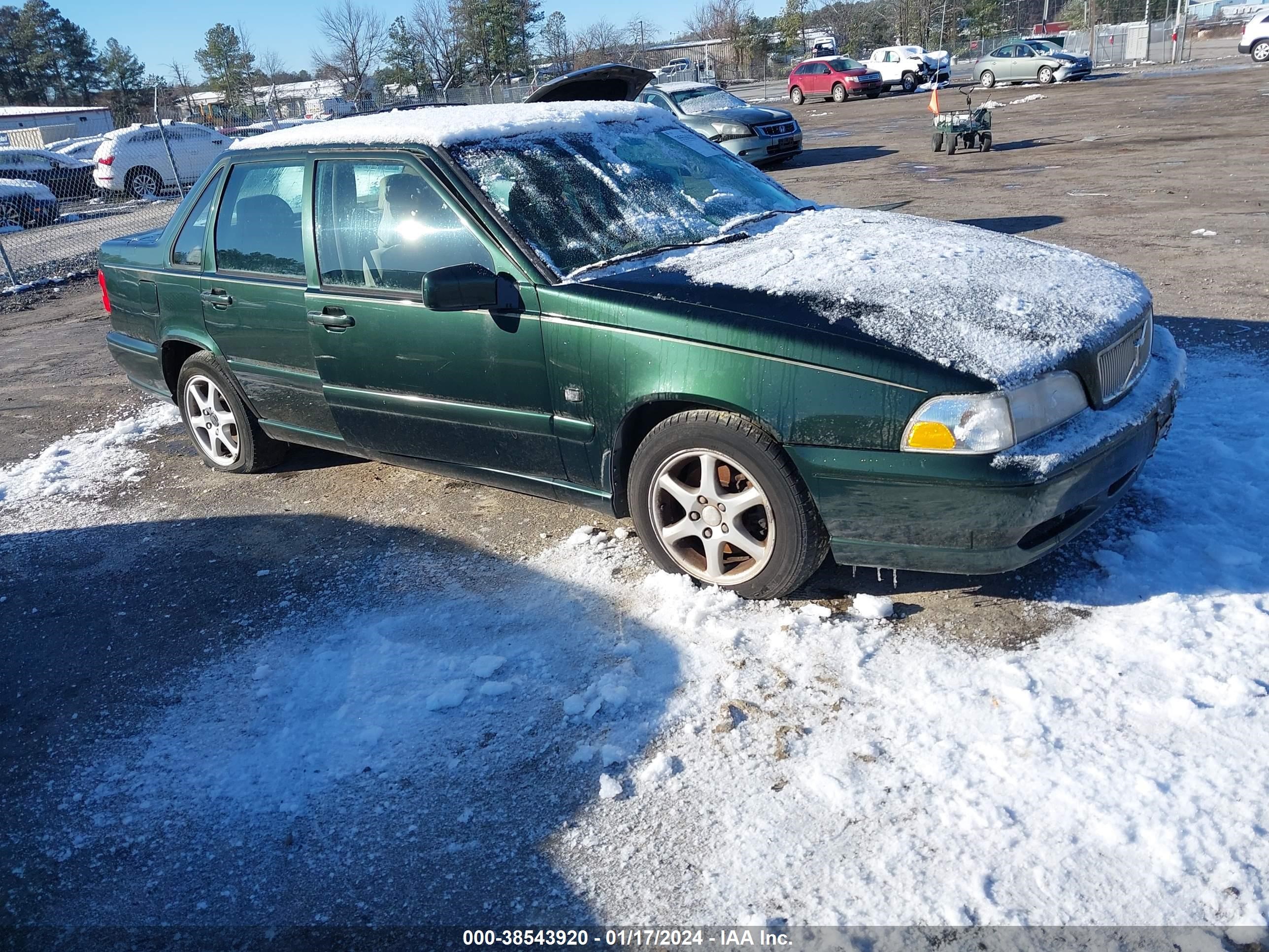 VOLVO S70 2000 yv1ls61j9y2627260