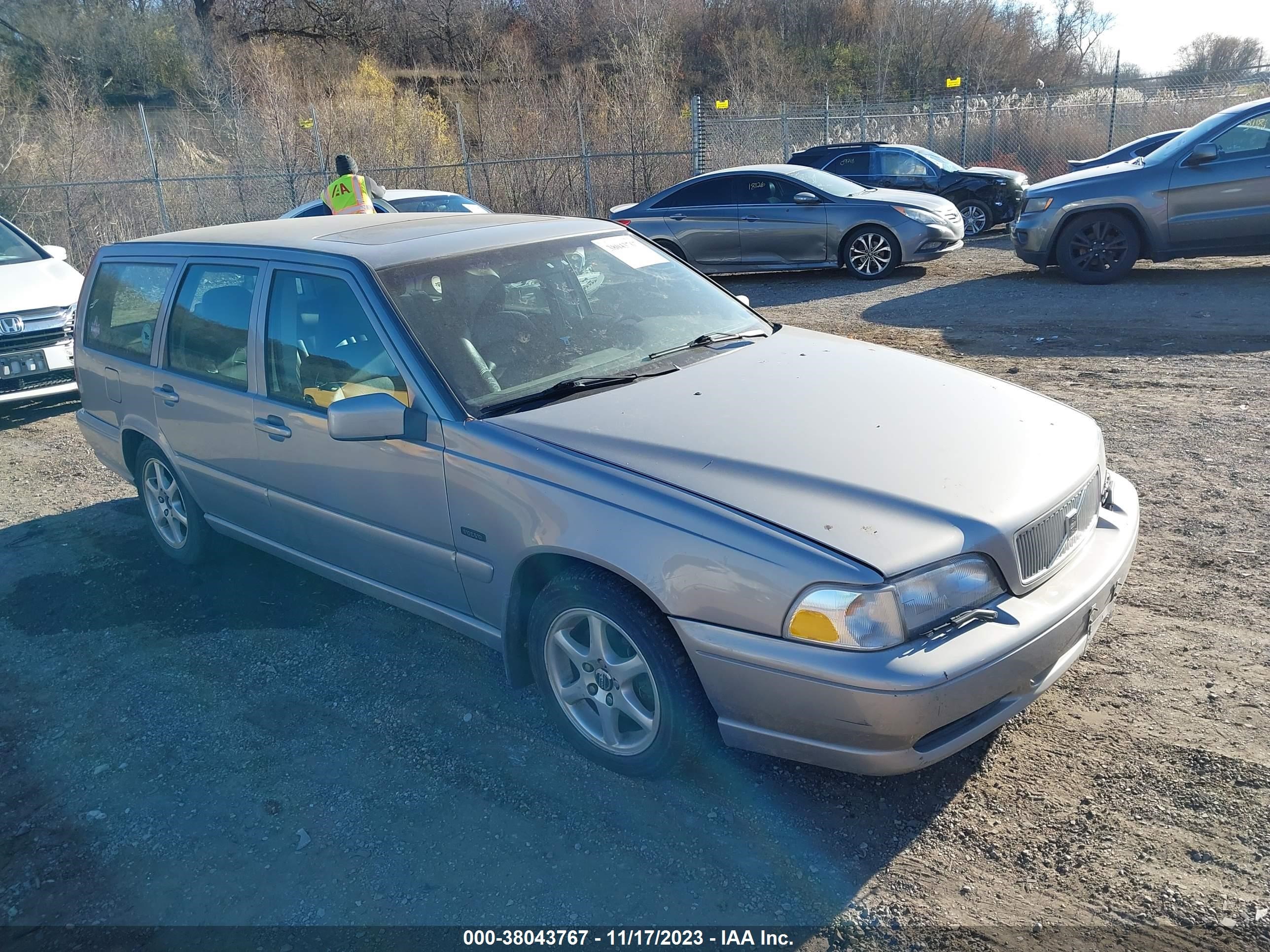 VOLVO V70 1998 yv1lw5645w2375828