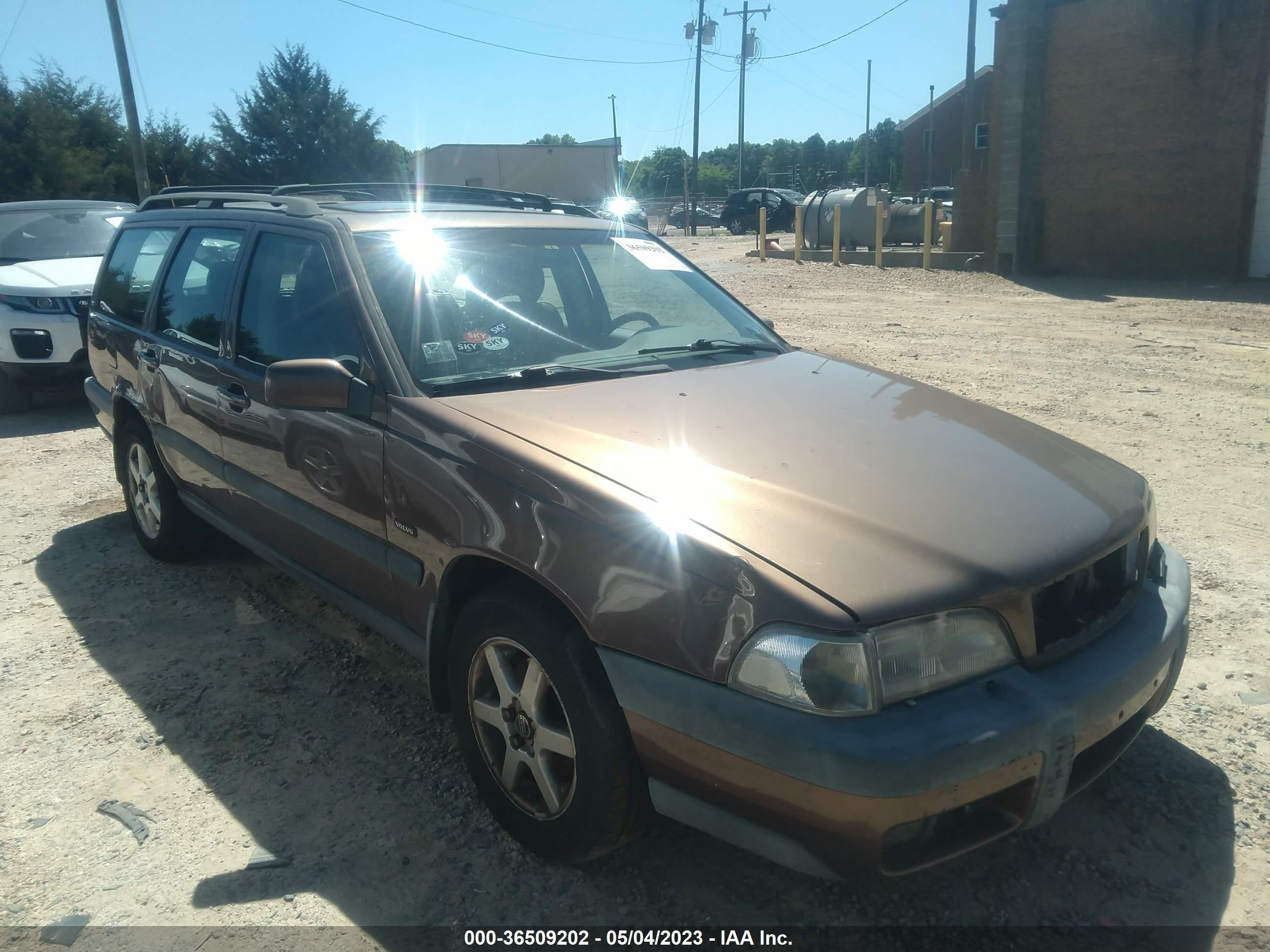 VOLVO V70 1998 yv1lz5647w2425345