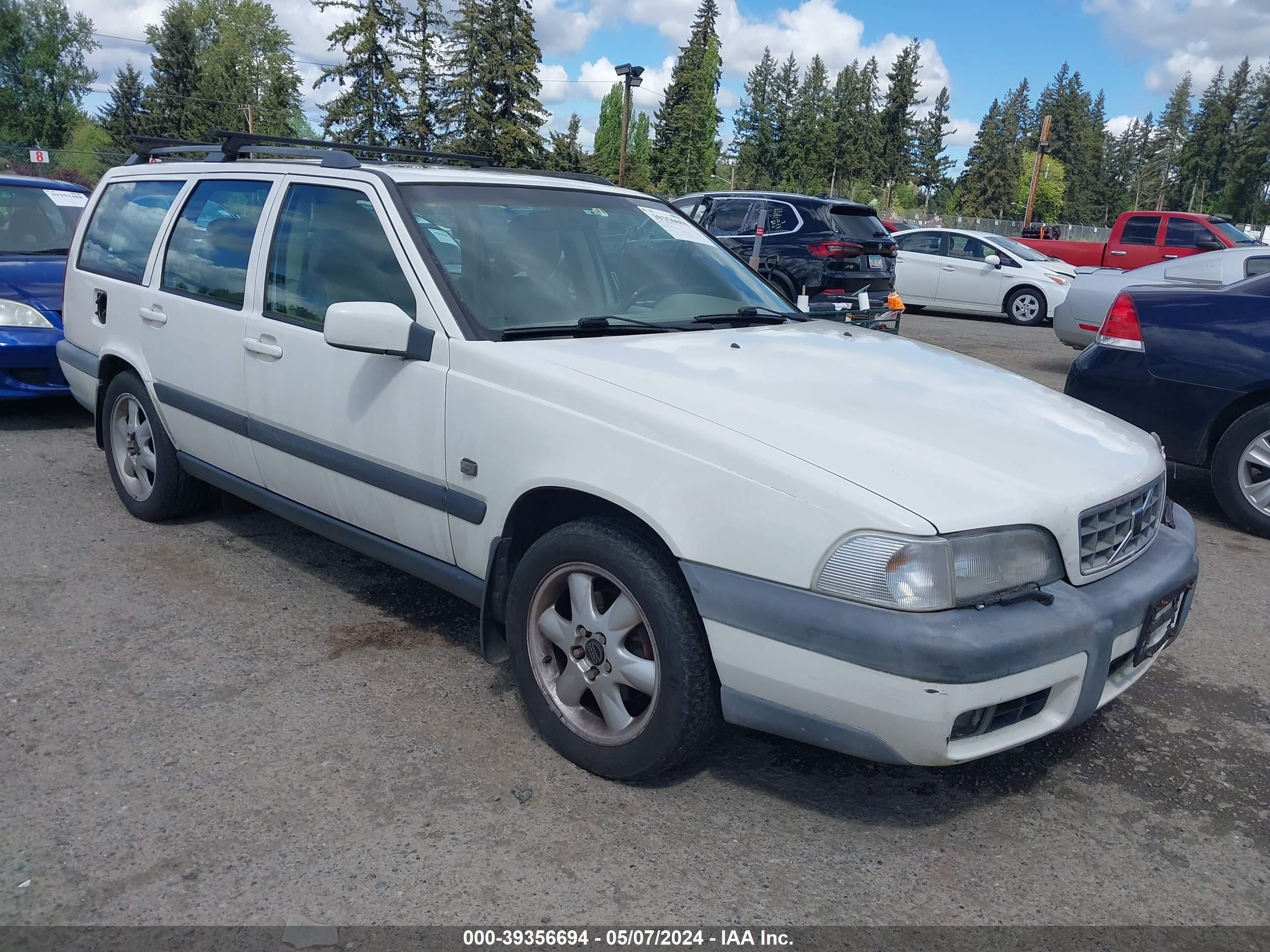 VOLVO V70 2000 yv1lz56d3y2734359